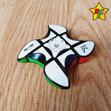 Floppy Windmill Spinner Cubo 3x3x1 Qiyi Tiled Fidget Toy Fondo Negro Tileds